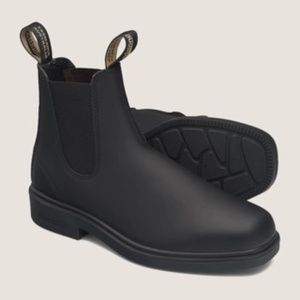 063 Blundstone Dress Chelsea Boots, Black, 8 US
